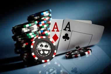 666f mobile app interface showing live blackjack table and sportsbook menu on a smartphone screen